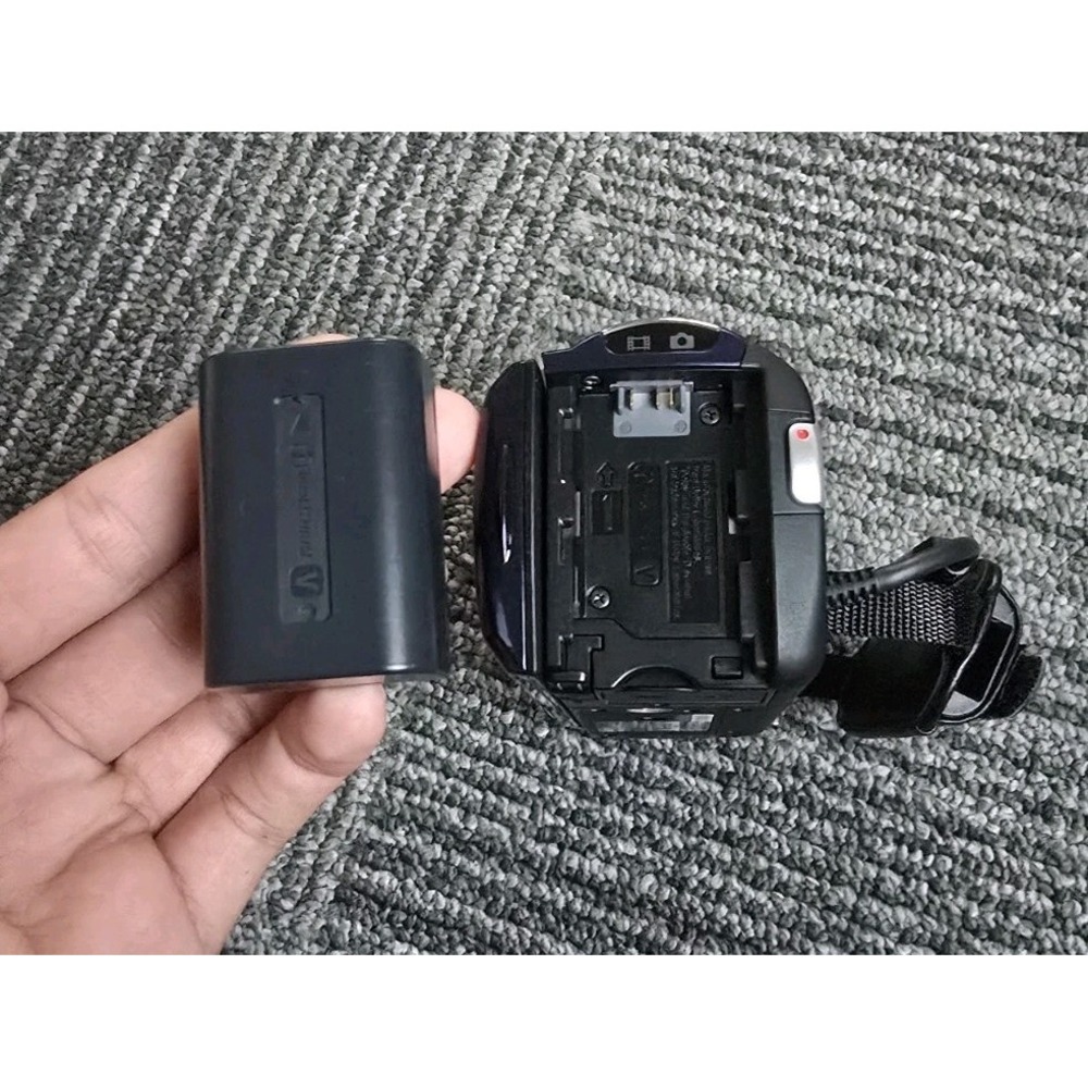 Sony DCR-SX45 Handycam Camcorder Digital Video Camera 2000x Zoom Purple Tested - Picture 10 of 14